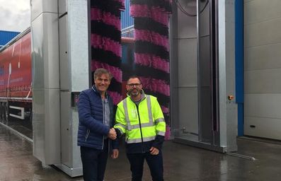  Oplevering Truckwash te pelt.